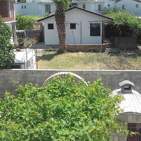 Apartments Avdic Sutomore Ngoại thất bức ảnh