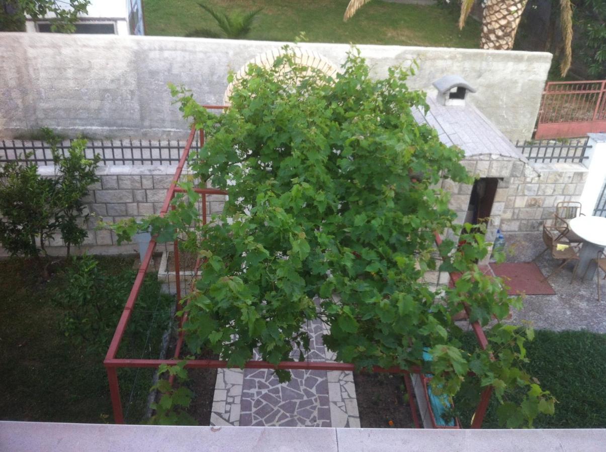 Apartments Avdic Sutomore Ngoại thất bức ảnh