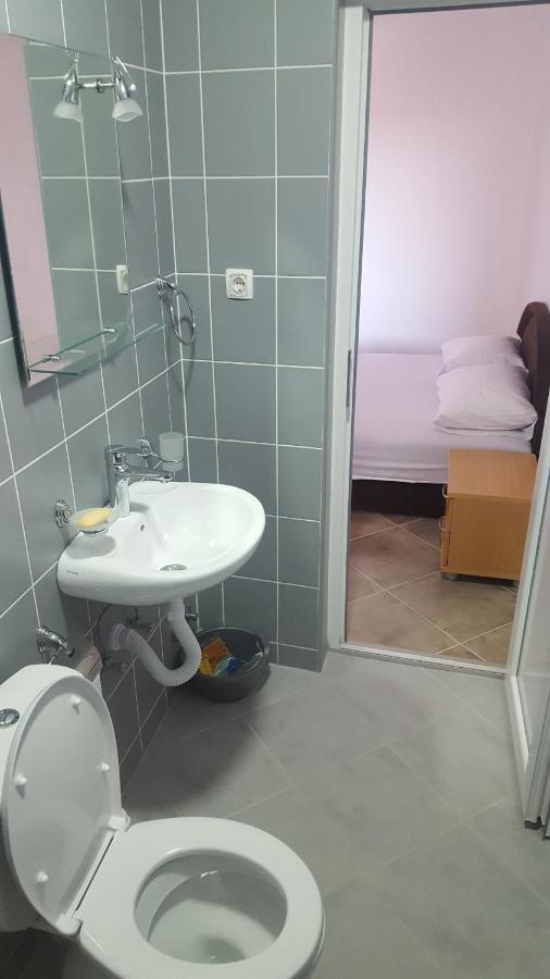 Apartments Avdic Sutomore Ngoại thất bức ảnh