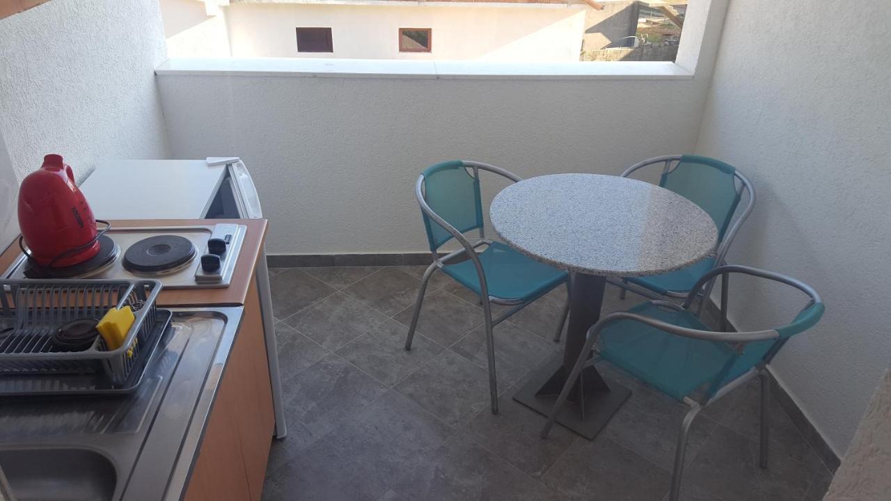 Apartments Avdic Sutomore Ngoại thất bức ảnh